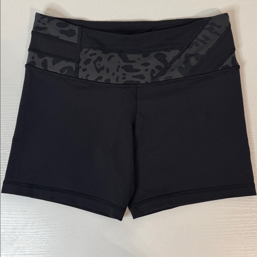 Lululemon Groove Short *Full-On Luon (Regular) - Black / Wi14 Quilt 5 - Picture 7 of 16